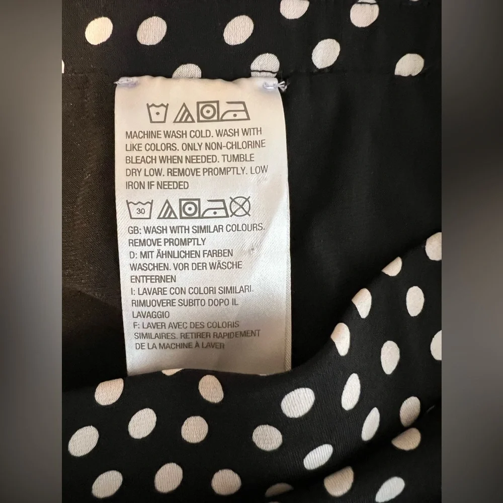 Susan Graver Black and White Polka Dot Skater Skort Women’s Size Large - Picture 6 of 8